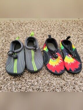 2 Pairs Kids Water Shoes